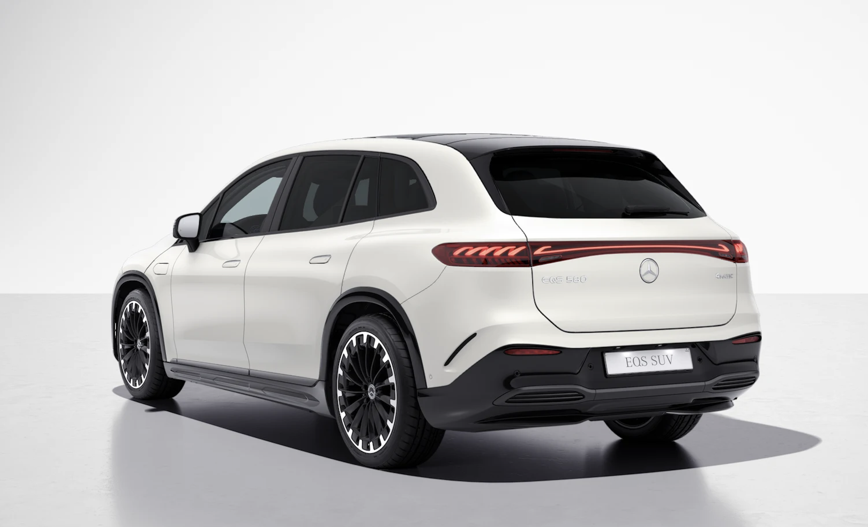 Mercedes EQS SUV 580 4matic AMG | nové luxusní elektrické SUV | novinka 2022 | první objednávky | nová auta ve výrobě | nákup online | auto eshop | virutální autosalon AUTOiBUY.com